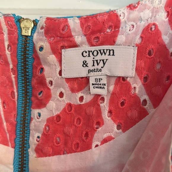 Crown & Ivy Coral and White Shell Pattern Shift Dress - Picture 2 of 3